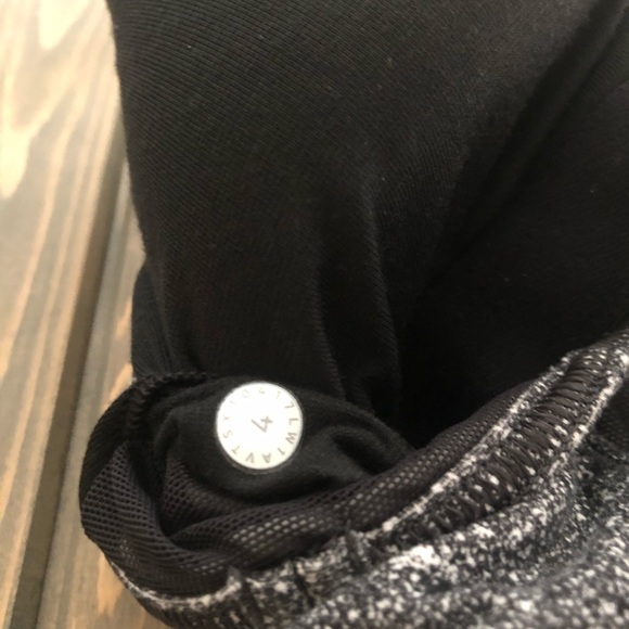 Lululemon full freedom tank - Picture 6 of 6